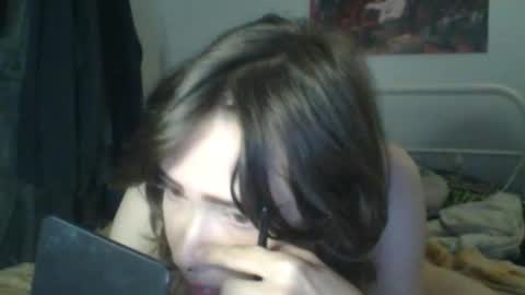 Snapshot of sendforesme chatting on October 18, 12:03 am goddess esme online show from October 18, 12:03 am