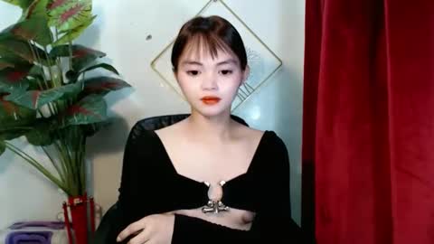 sensational_yeng online show from October 14, 5:48 pm