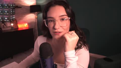 Jasmine online show from April 4, 9:08 am