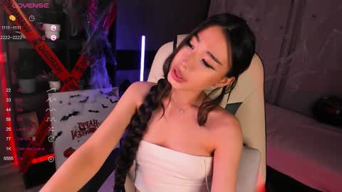 Snapshot of sensualily chatting on October 28, 1:39 pm Kiki online show from October 28, 1:39 pm