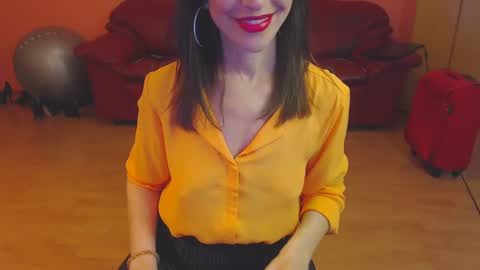 sensualmyra online show from January 16, 1:47 pm