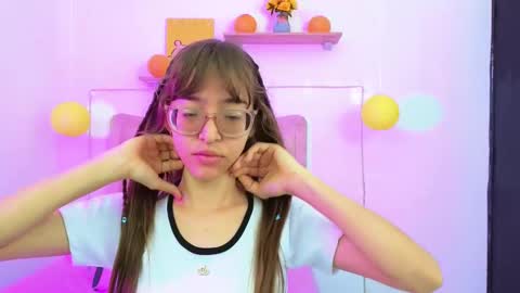 serafina_ online show from January 13, 12:56 pm