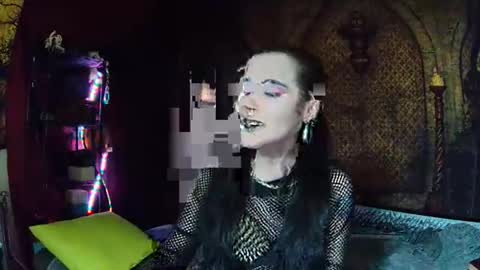 Seraphin Munster online show from April 10, 10:49 pm