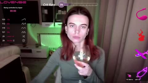Snapshot of serenamilss chatting on January 10, 6:28 pm serenamilss online show from January 10, 6:28 pm