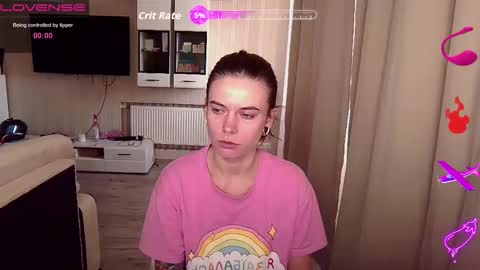 Snapshot of serenamilss chatting on September 18, 7:40 am serenamilss online show from September 18, 7:40 am