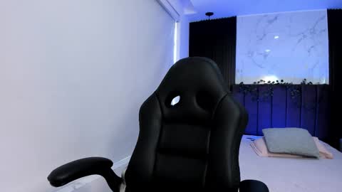 Serene online show from December 18, 12:32 pm