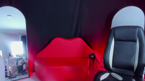 LUCERO online show from November 1, 3:43 am