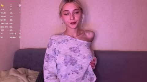 Snapshot of sexdrugg666 chatting on October 1, 12:48 am Dina online show from October 1, 12:48 am