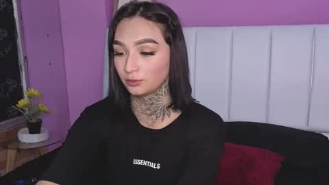 Snapshot of sexengel_lissa chatting on October 13, 8:22 pm sexengel_lissa online show from October 13, 8:22 pm