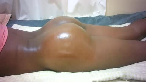 Snapshot of sexibae890 chatting on October 17, 2:37 am sexibae890 online show from October 17, 2:37 am