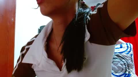 Snapshot of sexmilkdirty chatting on October 6, 10:47 pm sexmilkdirty online show from October 6, 10:47 pm
