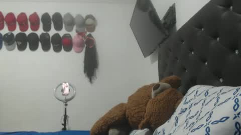 anny online show from February 3, 12:25 pm