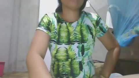 sexxxymomsh online show from April 16, 7:02 pm