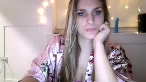 sexxxyvibes online show from December 18, 8:08 am