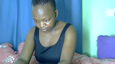 Snapshot of sexxybuttie chatting on September 27, 10:44 am African Queen online show from September 27, 10:44 am