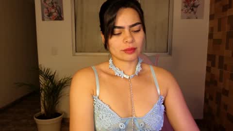 Snapshot of sexxylady__ chatting on January 15, 11:00 am Angie online show from January 15, 11:00 am