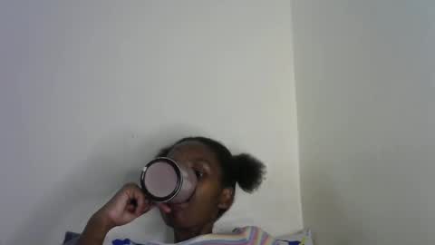 Snapshot of sexxywider_ebony chatting on January 29, 8:18 am sexxywide ebony online show from January 29, 8:18 am
