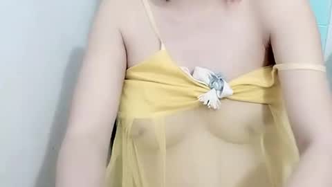 sexy8685 online show from April 3, 8:12 am