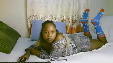 Snapshot of sexy_ariana_2 chatting on March 10, 7:00 am Ariana online show from March 10, 7:00 am