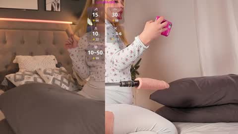 Snapshot of sexy_blonde_doll chatting on January 5, 7:38 am Lina online show from January 5, 7:38 am