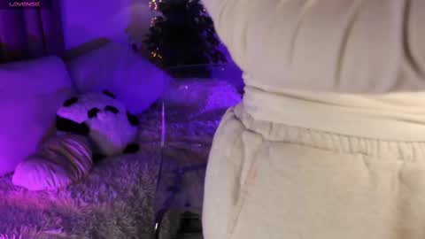 Snapshot of sexy_blonde_doll chatting on March 8, 11:39 pm Lina online show from March 8, 11:39 pm