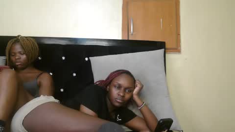 Snapshot of sexy_bree25 chatting on September 23, 7:01 pm bree online show from September 23, 7:01 pm