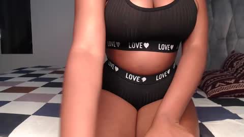 chocolata online show from February 7, 9:48 pm