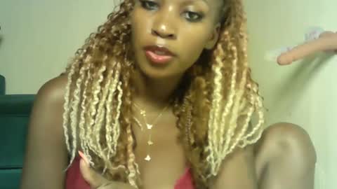 sexy_chocoy05 online show from February 23, 8:52 pm