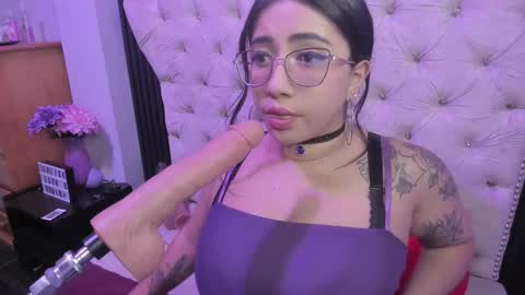  C R I S T A L  online show from March 20, 2:16 am