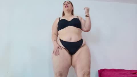 Snapshot of sexy_curvi chatting on March 4, 4:41 pm karla instagram online show from March 4, 4:41 pm
