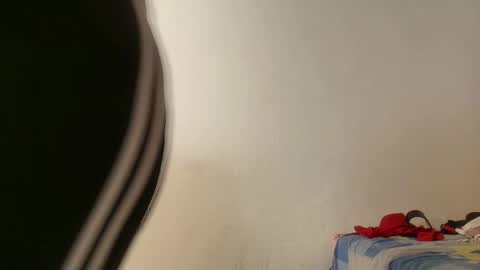 Snapshot of sexy_curvi chatting on December 21, 6:44 pm karla instagram online show from December 21, 6:44 pm