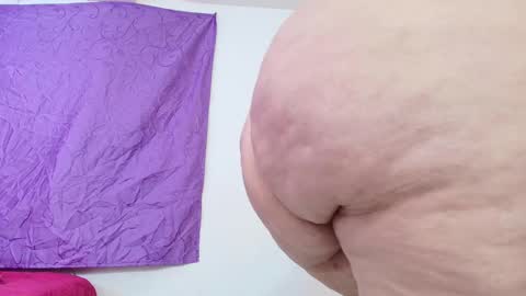 Snapshot of sexy_curvi chatting on March 7, 4:44 pm karla instagram online show from March 7, 4:44 pm