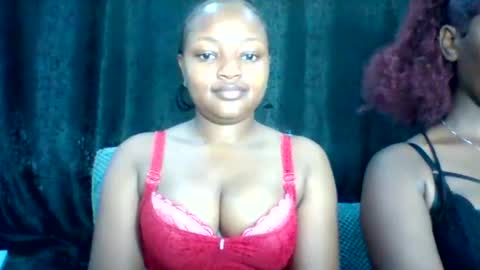 sexy_divaaa online show from May 24, 7:18 am