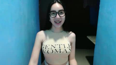 sexy_emily92 online show from April 13, 3:24 pm