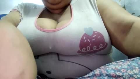 sexy_girl32 online show from May 5, 5:21 am
