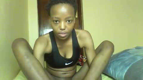 Snapshot of sexy_kaly chatting on September 24, 2:49 pm Sexy kaly online show from September 24, 2:49 pm
