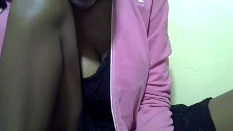 Snapshot of sexy_leila3 chatting on December 13, 11:13 am kayla online show from December 13, 11:13 am