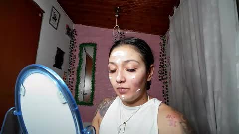 Snapshot of sexy_lolas chatting on September 11, 4:57 am sexy lolas online show from September 11, 4:57 am