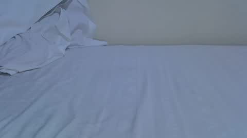 Loner online show from April 27, 7:27 am