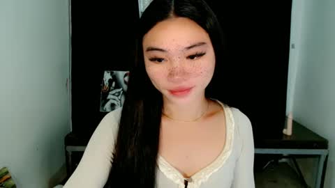 Snapshot of sexy_mikaxoxo chatting on February 27, 9:11 am mika online show from February 27, 9:11 am