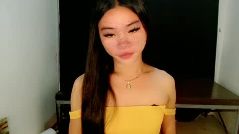 Snapshot of sexy_mikaxoxo chatting on February 24, 9:20 pm mika online show from February 24, 9:20 pm