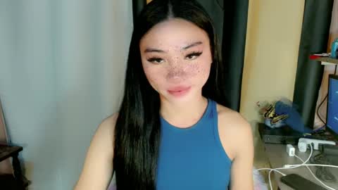Snapshot of sexy_mikaxoxo chatting on February 4, 11:05 am mika online show from February 4, 11:05 am