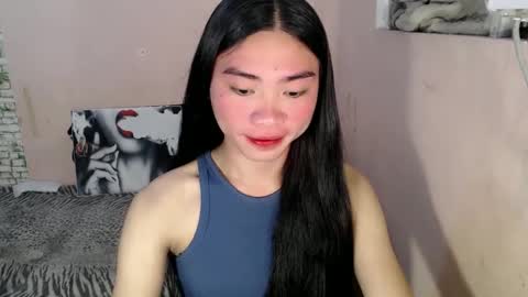 Snapshot of sexy_mikaxoxo chatting on February 1, 7:47 am mika online show from February 1, 7:47 am
