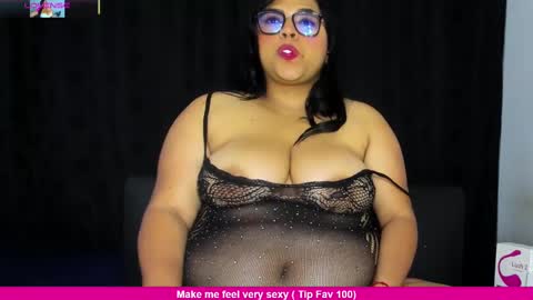Snapshot of sexy_milfy01 chatting on February 25, 3:52 am Jenny I am a freelance model online show from February 25, 3:52 am