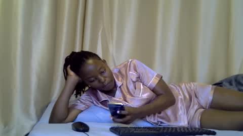 shay online show from February 4, 3:09 am