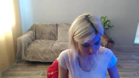 sexybeatriice online show from June 27, 7:09 am