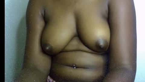 freya online show from March 4, 8:15 pm