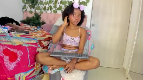 Snapshot of sexybrunnetem chatting on March 5, 7:16 am sofia online show from March 5, 7:16 am