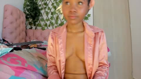 Snapshot of sexybrunnetem chatting on January 21, 9:57 am sofia online show from January 21, 9:57 am