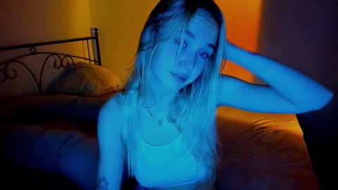 Snapshot of sexycocobutt chatting on December 8, 8:15 pm Sophia online show from December 8, 8:15 pm